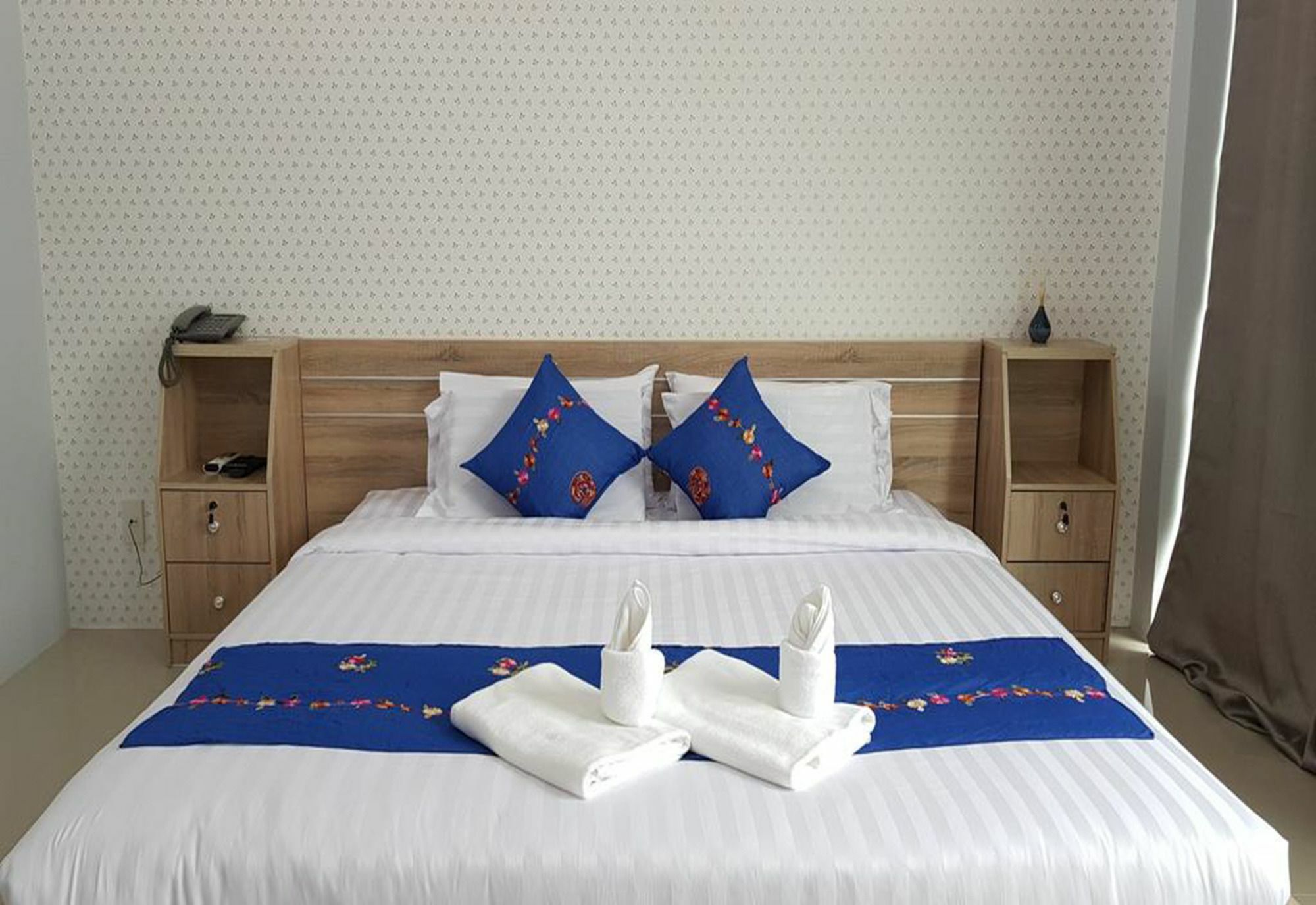 Km Hotel Chiang Mai Bagian luar foto